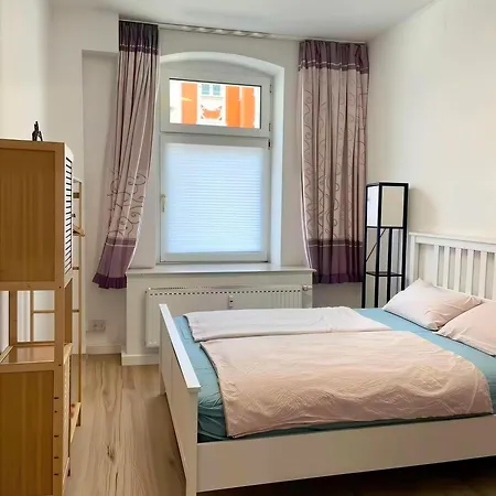 아파트 2-bedroom With Kitchen Washmachine 뒤셀도르프
