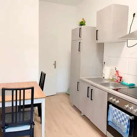 2-bedroom With Kitchen Washmachine شقة دوسلدورف